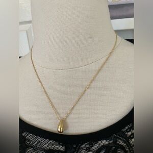 Elegant  Teardrop Pendant Necklace
